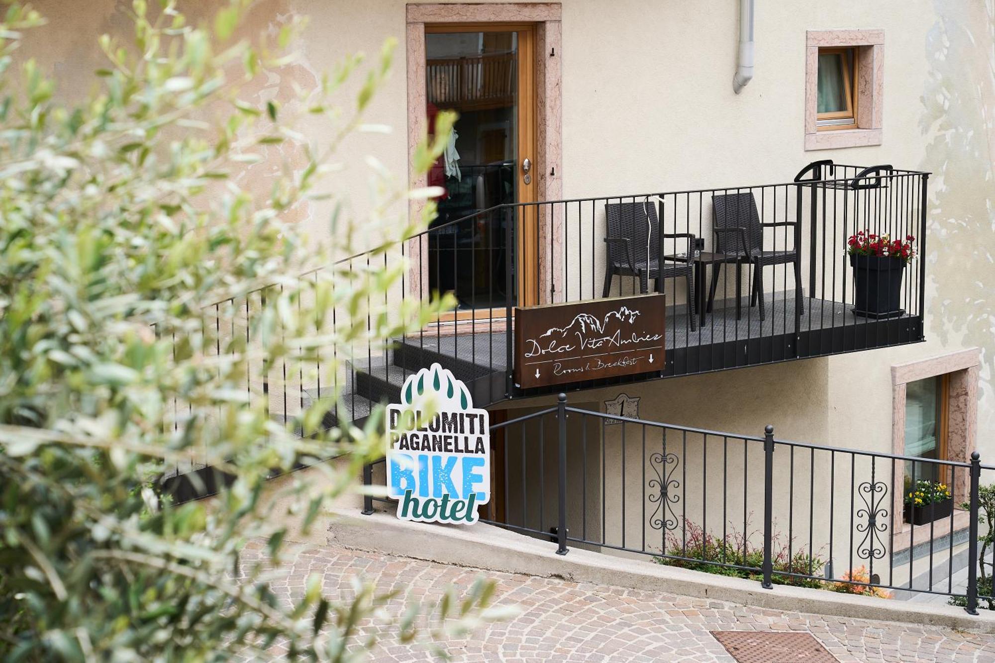 Dolcevita Ambiez B&B San Lorenzo Dorsino Bagian luar foto