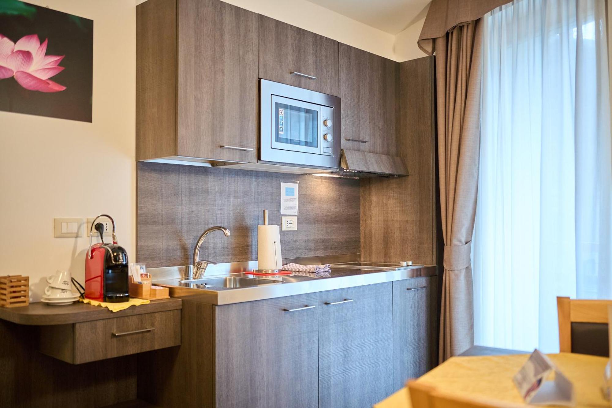Dolcevita Ambiez B&B San Lorenzo Dorsino Bagian luar foto