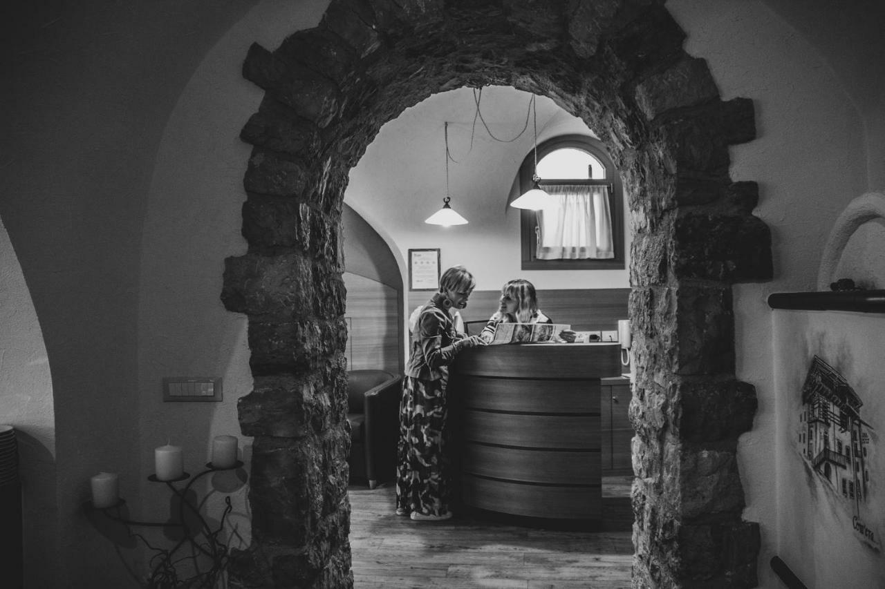 Dolcevita Ambiez B&B San Lorenzo Dorsino Bagian luar foto