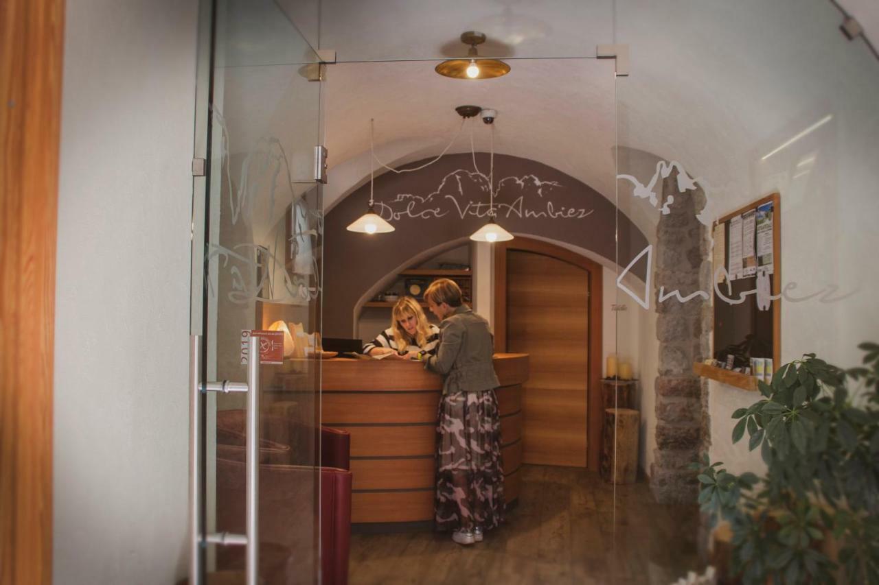 Dolcevita Ambiez B&B San Lorenzo Dorsino Bagian luar foto